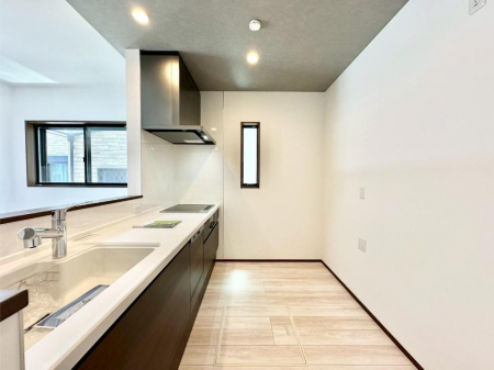 Lb`@u₩ȕʂ蔲Lb`B̂Ŗ邭Cɂ𗧂܂B  