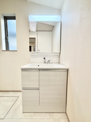 ʑEʏ@傫₷OʋŐʑ́AgȂ݃`FbN┧̂ɂ߂łB 