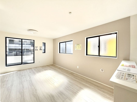 ̑ρ@邢2KrOIO̎VbgAEgĉƑ̃vCoV[܂B