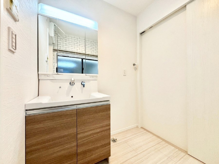 ̑@OʋʉϑłB Ƃ̂郉h[Xy[XB