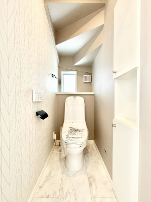 gC@gC1K2KꂼɔzuĂĂƂĂ֗łB 