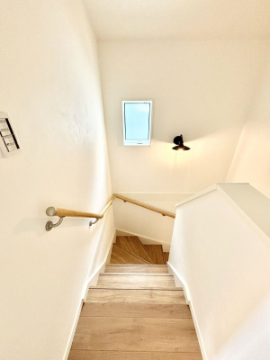 ̑@Ki͎肷tȂ̂ŏȂq܂₲̕Sł  