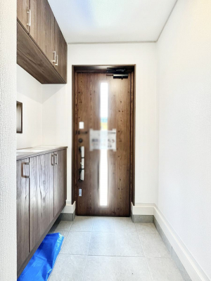 ց@KXXbg̓փhAɌ͂Ă܂