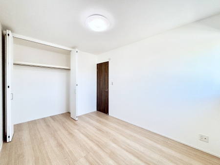 ̑ρ@g₷`ŃxbgƋ̒uɂ邱Ƃ܂B 