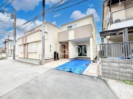 ���n�O�ώʐ^�@�������ꂽ�O�ρA�㎿�ȏZ��Ԃ��L���鎺���͉i�����S���ĉ߂�����Z���ł��B 