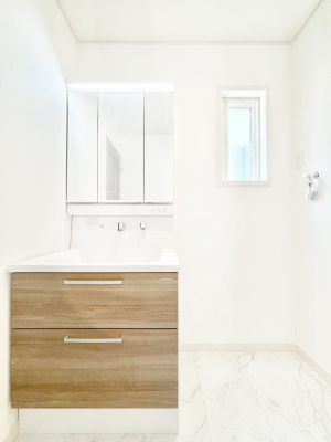 ���ʑ�E���ʏ��@�O�ʋ������������ʉ��ϑ�ł��B 