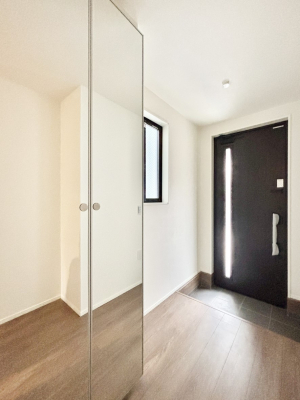 ց@~[tV[Y{bNX͂oO̐gȂ݃`FbNɕ֗