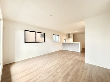 rO@18.7̂kcj͉Ƒ݂Ȃ̉KԁIƑ̂Ȃ厖ȃXy[XłB 