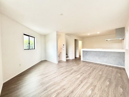 rO@u܁vuvƑƂ̃R~jP[V[܂郊rOCKiB 