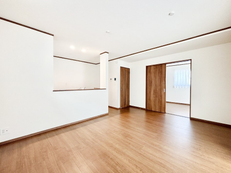 ̑ρ@ƑRƏW܂A₩ȏ΂ŕ܂e̋ԂɂȂ肻ł