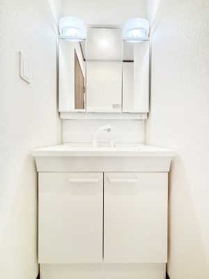 ʑEʏ@X^COɕ֗ȎOʋA~[LrlbgōׂXbL