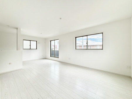 rO@Ƒ̓₩Șbŕ܂閾邢rO  