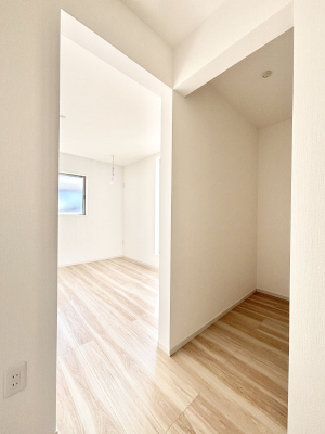 ̑@EH[NCN[[bgtŐԂLpł܂B