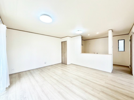 rO@Ƒ̓₩Șbŕ܂閾邢rO