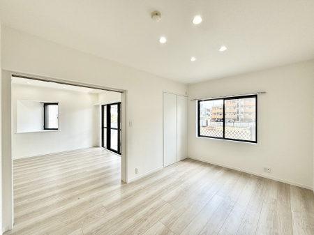 q@rOאڂ̗m͌ƂĂpł܂  