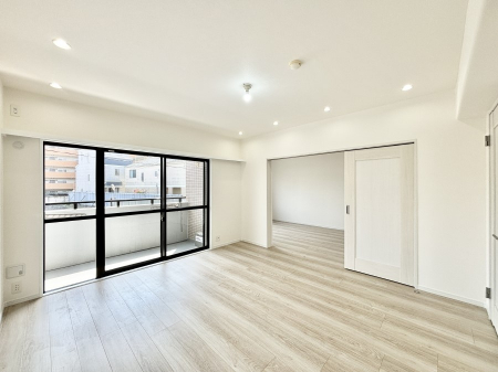 rO@ƑRƏW܂ẽXy[XɂȂ肻  