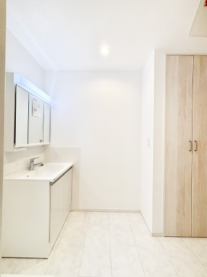 ̑@邢ʏ͖̐gxxyłႢłB  