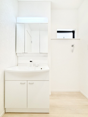 ʑEʏ@X^COɕ֗ȎOʋA~[LrlbgōׂXbL