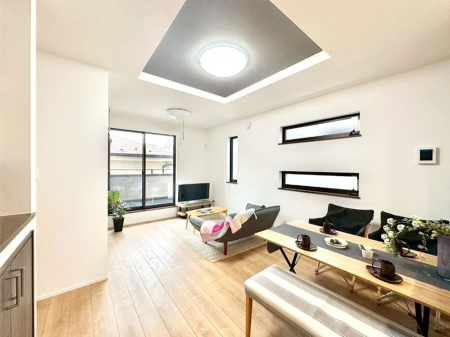 rO@Ƒ̓₩Șbŕ܂閾邢rO