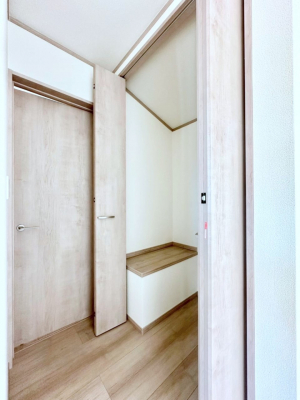 [@m̃N[[bgBŝŌ̈ߗނ܂܂B