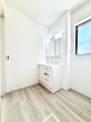 ���ʑ�E���ʏ��@���邢���ʏ��͖����̐g�x�x���y�����ł����Ⴂ�����ł��B