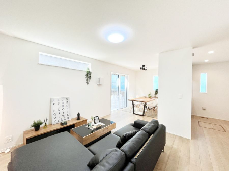 rO@Ƒ̓₩Șbŕ܂閾邢rO