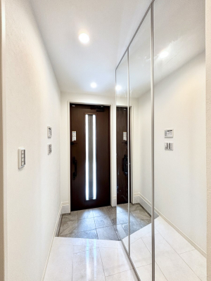 ց@~[tV[Y{bNX͂oO̐gȂ݃`FbNɕ֗