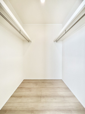 ���̑��@�ߗނ��n���K�[�Ɋ|�����܂܎��[�ł���WIC�B�ߗނ̐������ڂ����₷���ĕ֗��ł��I