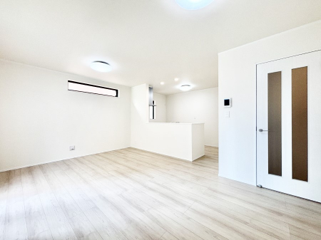 ���r���O�@�i�`�������e�C�X�g�̗D�����_�炩���F�g���̃t���[�����O���f�G�ȃ��r���O�ł��ˁB