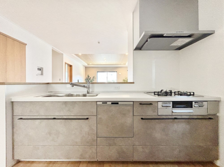 �L�b�`���@���r���O�����n����l�C�̃J�E���^�[�L�b�`���B �Ƒ��������Ȃ���Ǝ������邱�Ƃ��ł��܂��B