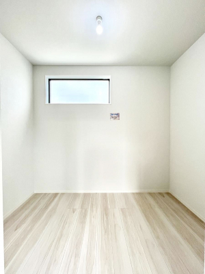 ̑@EH[NCN[[bgtŐԂLpł܂B