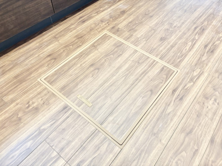 ̑ρ@[tIpiEpi̎[ɂ劈B