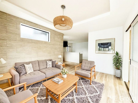 ���r���O�@�������������͋C�̂k�c�j�͉Ƒ��݂�Ȃ̉��K��ԁ��Ƌ��CG�ł�