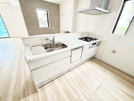 �L�b�`���@���������Ȃ��炲�Ƒ��Ƃ̉�b���y���߂�ΖʃJ�E���^�[�L�b�`��