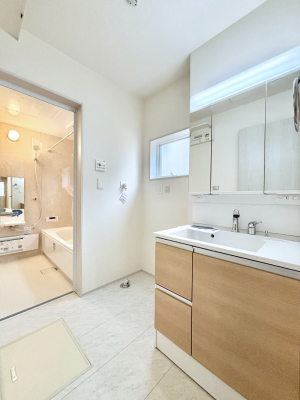 ���̑��@�L�X�Ƃ�Ƃ�̂��郉���h���[�X�y�[�X