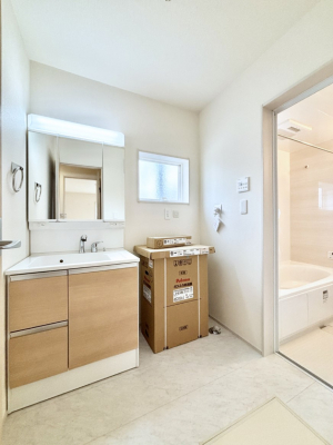 ���̑��@�L�X�Ƃ�Ƃ�̂��郉���h���[�X�y�[�X�B  