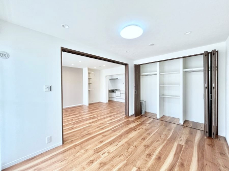 ̑ρ@rOאڂ̗m͊JărỎƂĂg܂