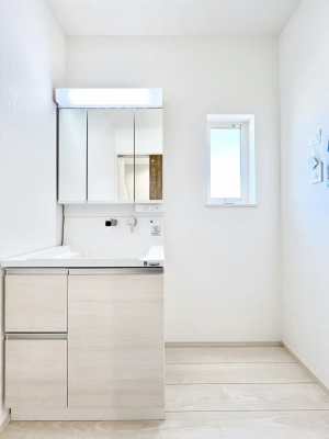 ʑEʏ@傫₷OʋŐʑ́AgȂ݃`FbN┧̂ɂ߂łB 