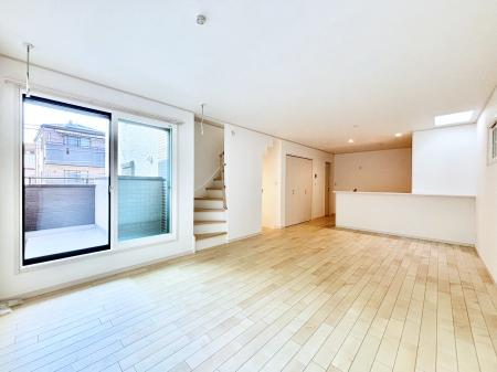 rO@vCoV[2KrO͖邭JՂI