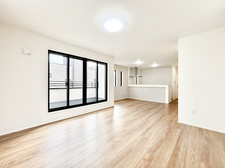 ���r���O�@�Z�ޕ��̌��������o�����A�C���e���A���l����̂��y���݂ȃ��r���O�ł��I   