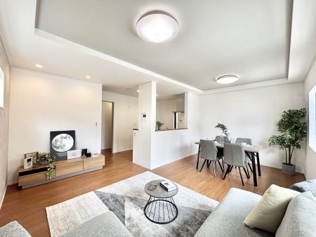 rO@Ƒ̓₩Șbŕ܂閾邢rO  