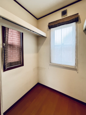 ̑@EH[NCN[[bgtŐԂLpł܂B