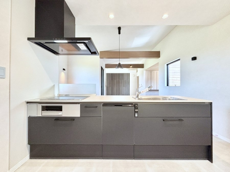 �L�b�`���@�������������I�ɁA�y�����I�V�X�e���L�b�`��  