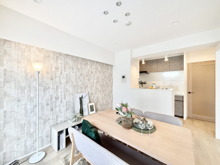 rO@Ƒ̘a₩ȉbĂBĴ郊rOłB