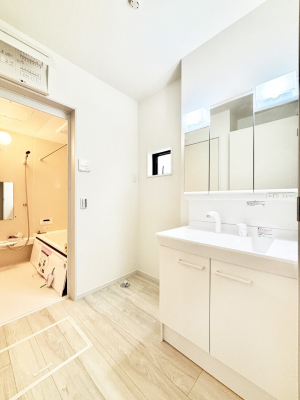 ʑEʏ@Ƃ̐ʃXy[XŒ̐gxxX[Y