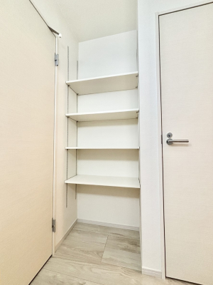 ʑEʏ@ʏɂ͊[ItĂ܂B 