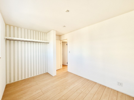 �Q���@�g���₷���`�Ńx�b�g��Ƌ�̒u�����ɂ����邱�Ƃ�����܂���B   