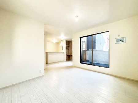 rO@Ƒ̓₩Șbŕ܂閾邢rO