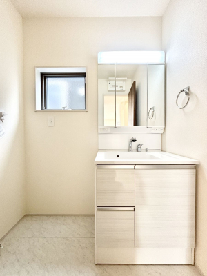 ʑEʏ@傫₷OʋŐʑ́AgȂ݃`FbN┧̂ɂ߂łB 