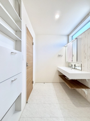 ̑@lXɂ^Iނ܂ȂǃXgbN[̂ɕ֗łB